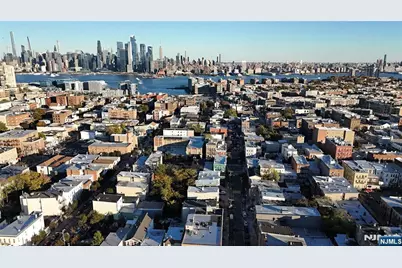 521 10th Street B1 #B1, Union City, NJ 07087 - Photo 16