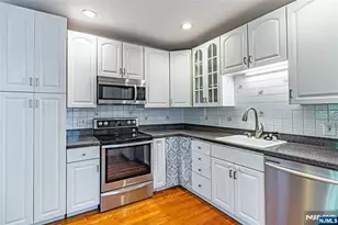 14 Overlook Dr, Denville, NJ 07834 - Photo 4