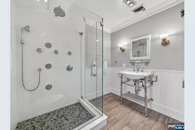 381 Lawrence Court, Wyckoff Township, NJ 07481 - Photo 38
