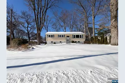 2622 Cleveland Avenue, Washington Township, NJ 07676 - Photo 10