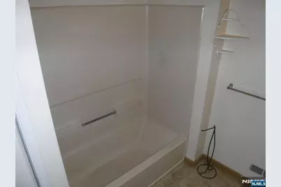 643 Plum Terrace, Mahwah, NJ 07430 - Photo 8