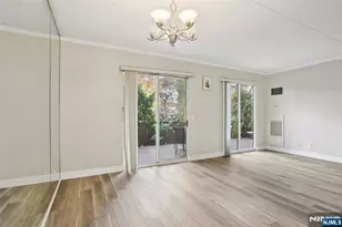 1077 River Road Th5, Edgewater, NJ 07020 - Photo 6