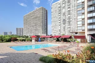 200 Old Palisade Road 12H, Fort Lee, NJ 07024 - Photo 6