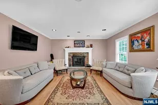 100 Lake St, Upper Saddle River, NJ 07458 - Photo 4