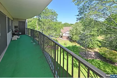 521 Piermont Avenue 417A #417A, River Vale Township, NJ 07675 - Photo 16