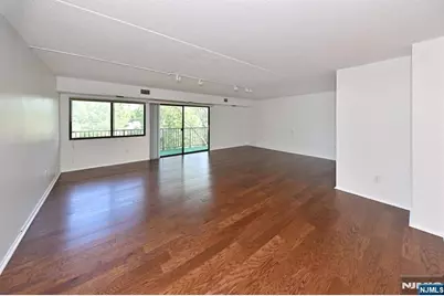 521 Piermont Avenue 417A #417A, River Vale Township, NJ 07675 - Photo 10