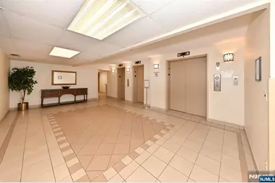 521 Piermont Avenue 417A #417A, River Vale Township, NJ 07675 - Photo 4