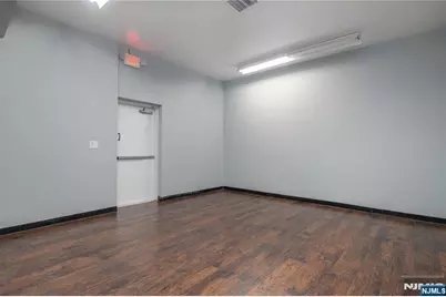 230 Market Street 3 #3, Elmwood Park, NJ 07407 - Photo 6