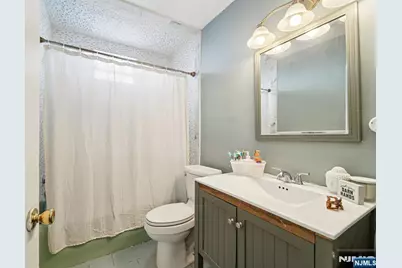 164 Farnham Avenue, Lodi, NJ 07644 - Photo 16