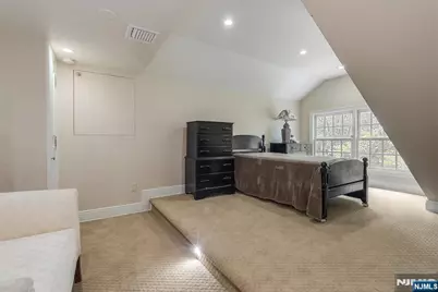 294 Oakwood Road, Englewood, NJ 07631 - Photo 40
