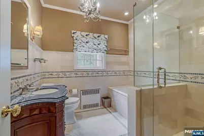 294 Oakwood Road, Englewood, NJ 07631 - Photo 24