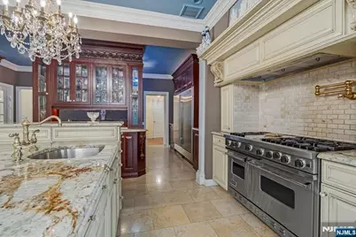 294 Oakwood Road, Englewood, NJ 07631 - Photo 16