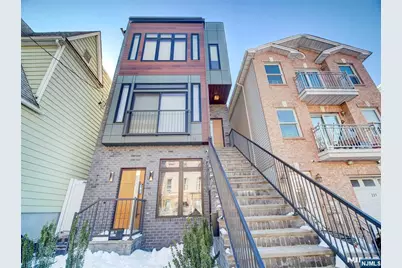 231 Clinton Avenue 2 #2, Jersey City, NJ 07304 - Photo 1