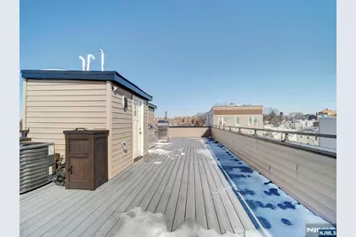 231 Clinton Avenue 2 #2, Jersey City, NJ 07304 - Photo 26