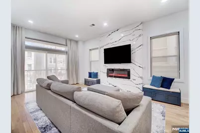 231 Clinton Avenue 2 #2, Jersey City, NJ 07304 - Photo 4