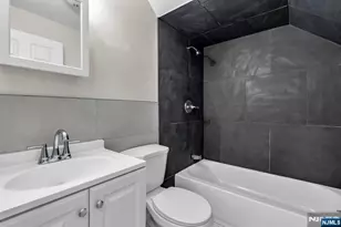 822 19th St, Newark, NJ 07108 - Photo 44