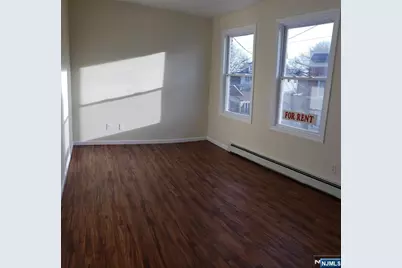 118 Fort Lee Road 2 #2, Teaneck Township, NJ 07666 - Photo 4