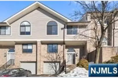 23 Mount Vernon Square, Verona, NJ 07044 - Photo 1