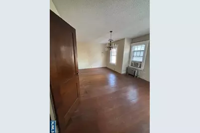 15 Albion Street, Passaic, NJ 07055 - Photo 16