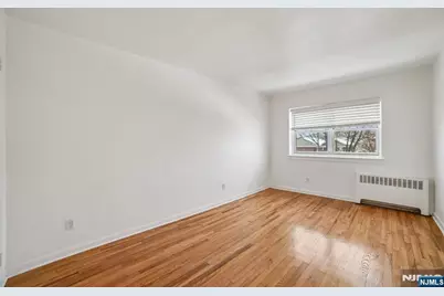 2430 8th Street 5B #5B, Fort Lee, NJ 07024 - Photo 12