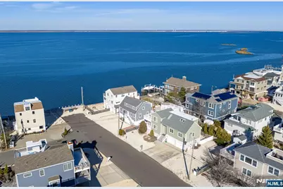 25 W Bayberry Drive, Beach Haven, NJ 08008 - Photo 2