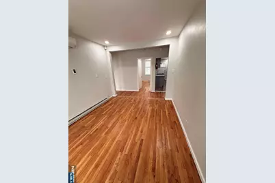 262 Undercliff Avenue 1 #1, Edgewater, NJ 07020 - Photo 2