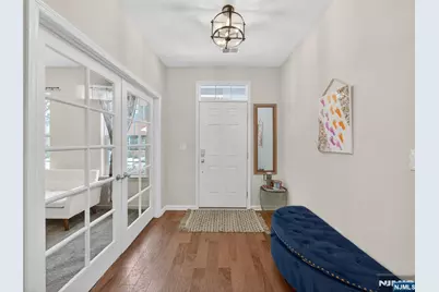 81 Landmark Lane, Fair Lawn, NJ 07410 - Photo 6