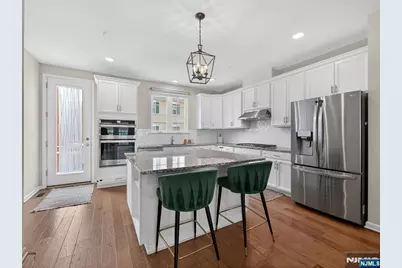 81 Landmark Lane, Fair Lawn, NJ 07410 - Photo 12