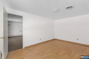 361 54th Street 1, Elmwood Park, NJ 07407 - Photo 28