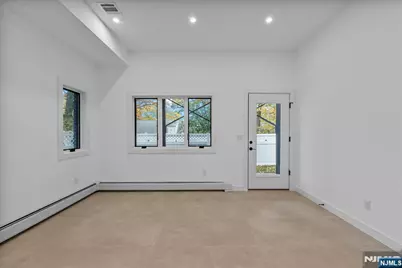 2189 Jones Road, Fort Lee, NJ 07024 - Photo 24