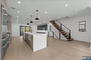 2189 Jones Rd, Fort Lee, NJ 07024 - Photo 4