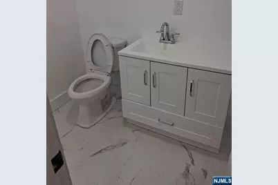 715 17th Street, Newark, NJ 07103 - Photo 8