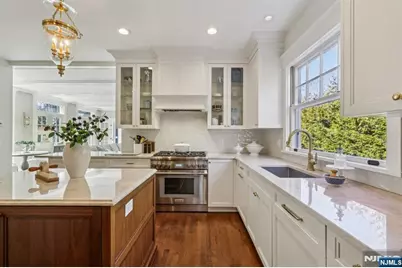 80 Crest Road, Ridgewood, NJ 07450 - Photo 10