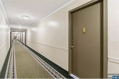 301 Beech Street 5F #5F, Hackensack, NJ 07601 - Photo 4