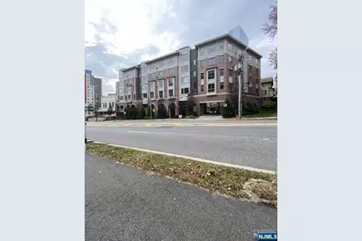 2001 Hudson Terrace 303 #303, Fort Lee, NJ 07024 - Photo 2