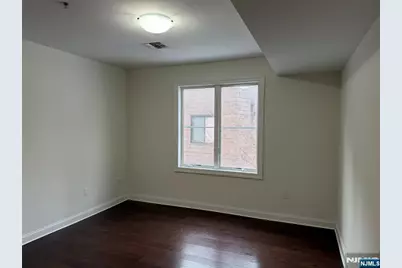 2001 Hudson Terrace 303 #303, Fort Lee, NJ 07024 - Photo 6