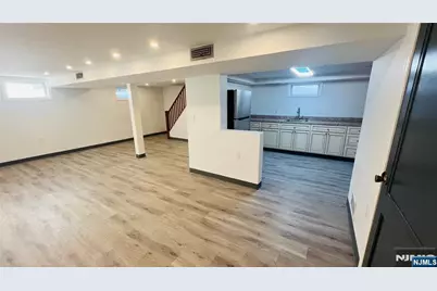 815 Highland Avenue, Paramus, NJ 07652 - Photo 22