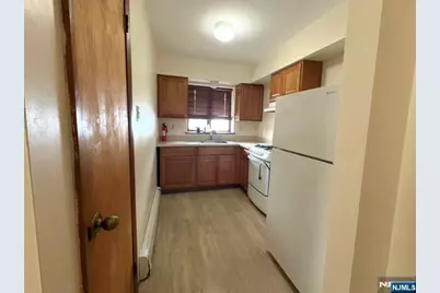 402 Farnham Avenue 1 #1, Lodi, NJ 07644 - Photo 10
