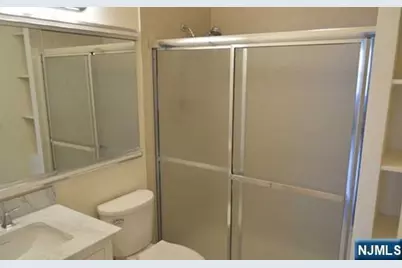 7855 Boulevard E 30 I #30 I, North Bergen, NJ 07047 - Photo 8