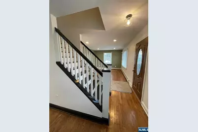70 Suters Lane, Wayne, NJ 07470 - Photo 2