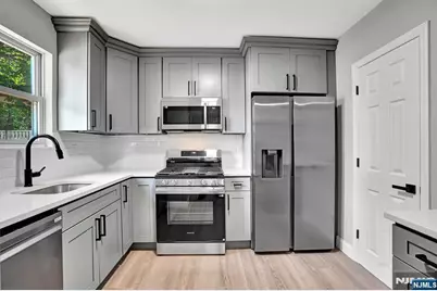 434 Halsted Street, East Orange, NJ 07018 - Photo 8