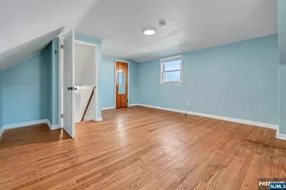110 Somers Avenue, Bergenfield, NJ 07621 - Photo 20