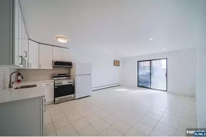 93 Myrtle Avenue G Fl #G FL, Edgewater, NJ 07020 - Photo 1