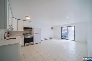 93 Myrtle Ave G Fl, Edgewater, NJ 07020 - Photo 1