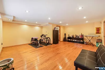 1496 15th Street, Fort Lee, NJ 07024 - Photo 30