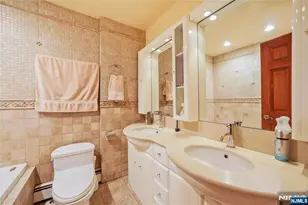 1496 15th St, Fort Lee, NJ 07024 - Photo 28