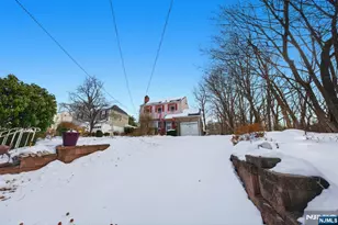 1067 Julia St, Teaneck Township, NJ 07666 - Photo 2