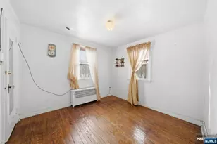 1067 Julia St, Teaneck Township, NJ 07666 - Photo 22