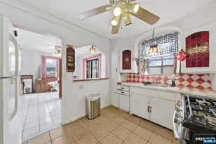 1067 Julia St, Teaneck Township, NJ 07666 - Photo 14