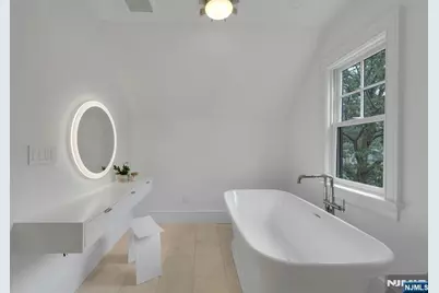 82 Watchung Avenue, Montclair, NJ 07043 - Photo 34